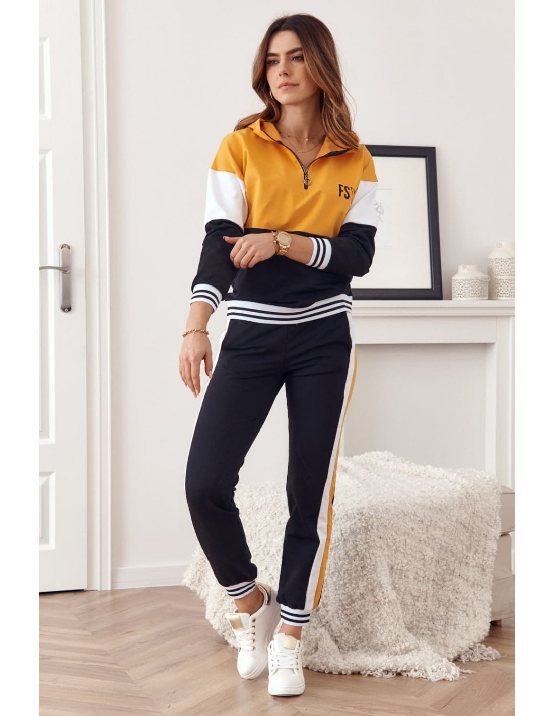 Women\'s sports set with a hood, mustard FI599 - Online store - Boutique